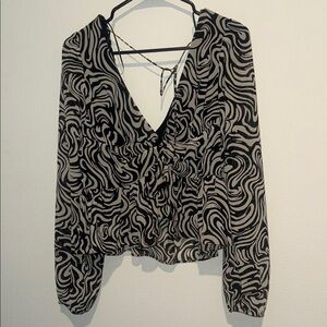 H&M Black and White Blouse Elegant Top
